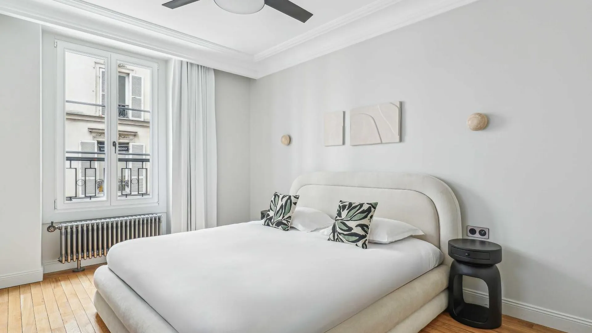 Magnificent Flat - 2Br-6P - Champs Elysees Paris 0*,  Frankrig